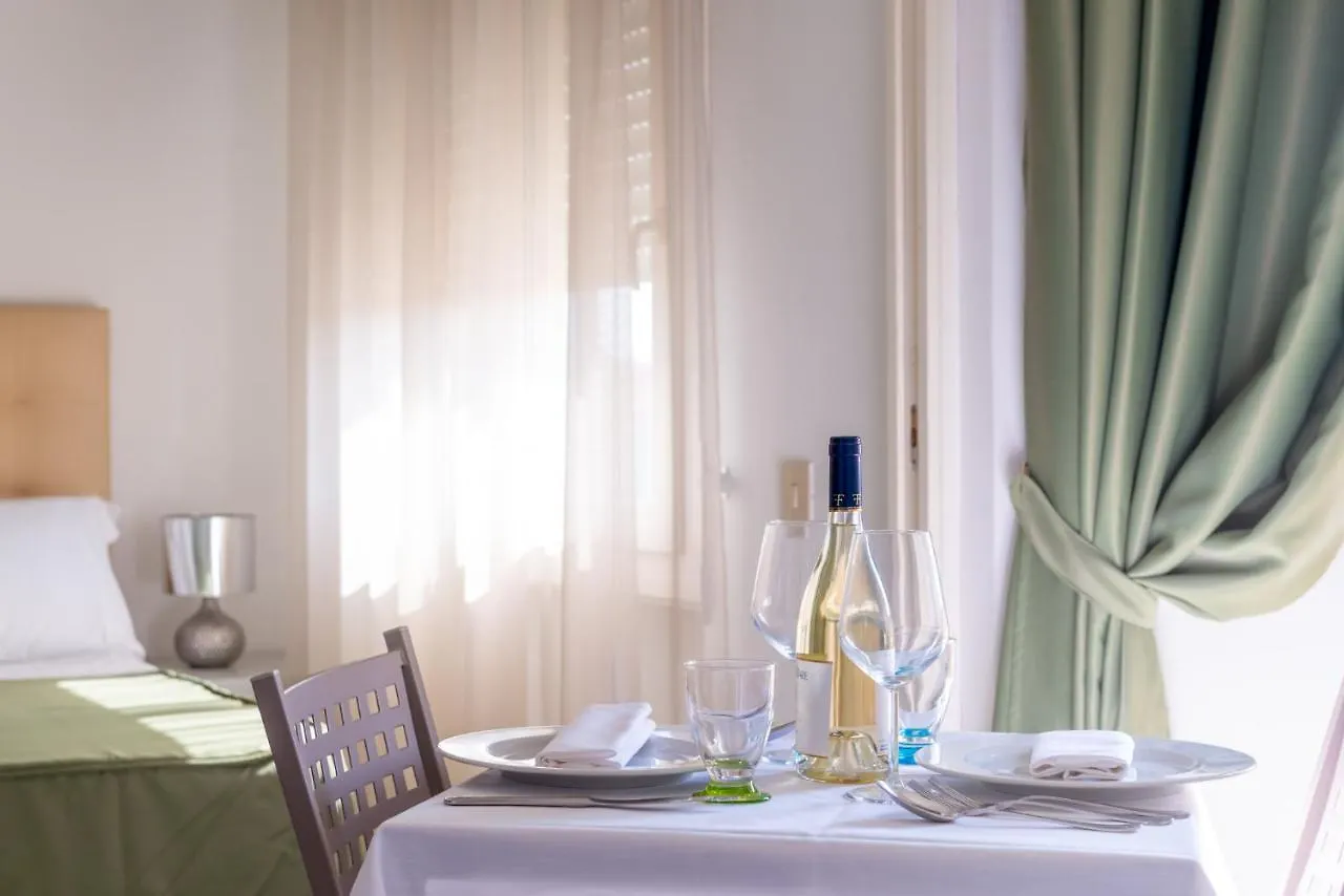 Residence Marina Di Cecina Aparthotel